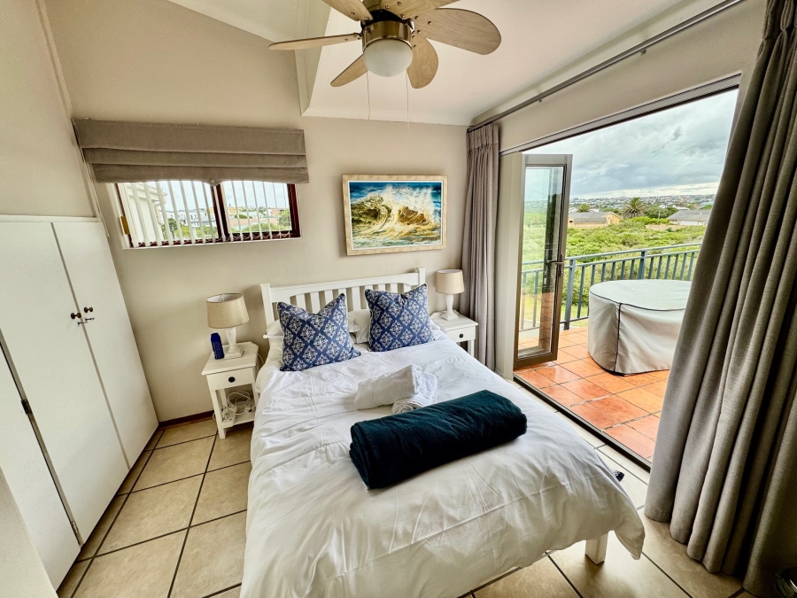 To Let 3 Bedroom Property for Rent in Stilbaai Wes Western Cape